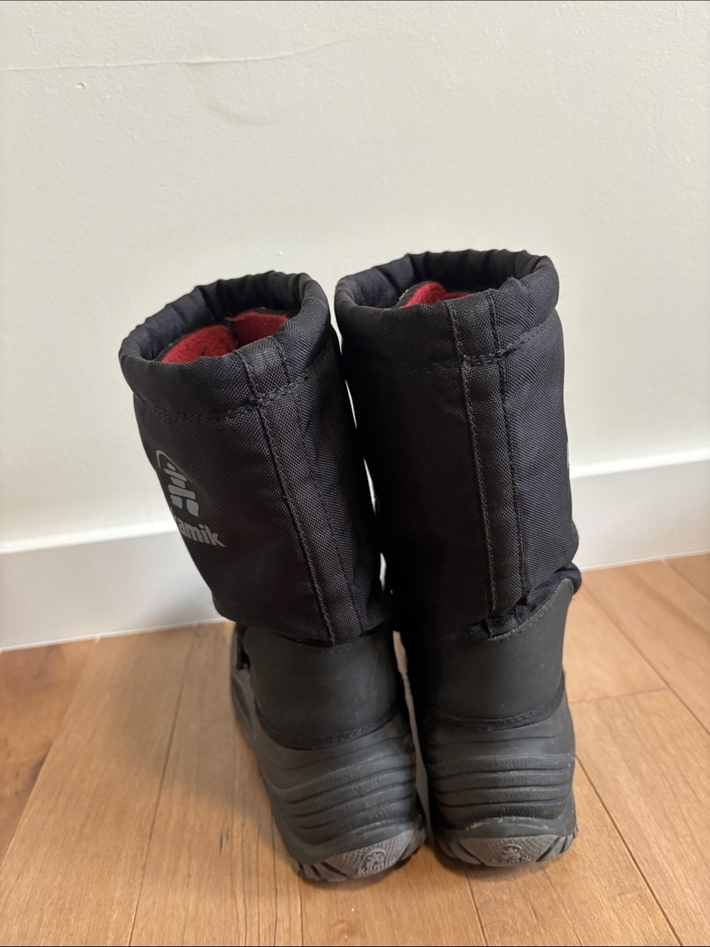 Kamik Kids Black Winter Boots Size 6 - Picture 4 of 7